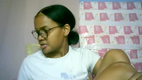 Snapshot of cathyxlisa chatting on October 29, 2025, 8:38 am CathyXLisa online show from October 29, 2025, 8:38 am