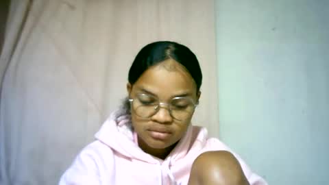 Snapshot of cathyxlisa chatting on June 16, 2026, 6:38 am CathyXLisa online show from June 16, 2026, 6:38 am