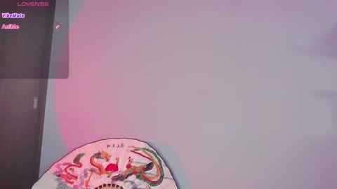 Snapshot of cati_petite chatting on December 11, 2024, 6:36 am Cati help me reach my goal of 100 thumbs up again 3 online show from December 11, 2024, 6:36 am