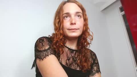 Catalina Restrepo online show from December 24, 2024, 12:33 am