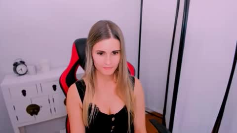 CatrinGood online show from October 27, 2025, 7:29 pm