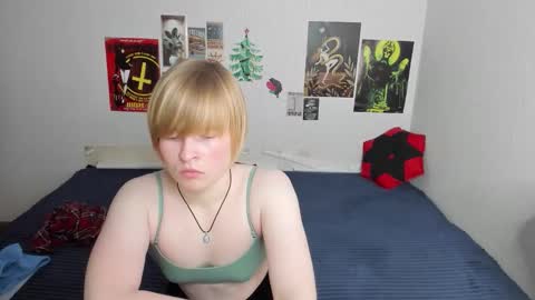 cattie_w_ online show from March 28, 2026, 1:16 am