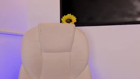 Snapshot of cayetana_01 chatting on June 5, 2026, 7:19 pm cayetana online show from June 5, 2026, 7:19 pm