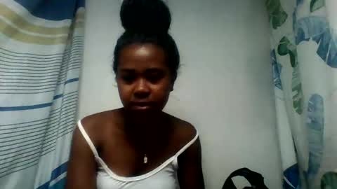 cclanioo online show from May 12, 2026, 5:59 am