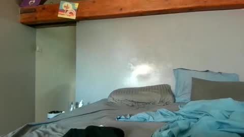 cclovefrench online show from September 22, 2025, 9:22 am