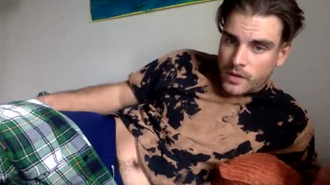 Rivs online show from March 5, 2025, 7:06 pm