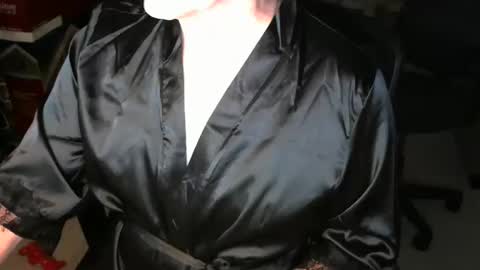 Snapshot of cddan56 chatting on January 3, 2025, 2:10 am cddan56 online show from January 3, 2025, 2:10 am