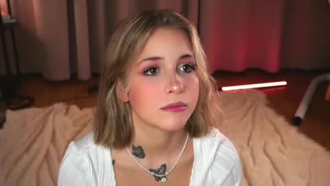 Snapshot of ceceliapidcock chatting on June 7, 2026, 7:39 pm Lina online show from June 7, 2026, 7:39 pm