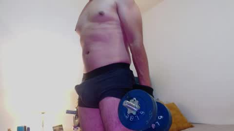 Snapshot of cedrixx10 chatting on June 5, 2026, 9:42 pm Cedrixx10 online show from June 5, 2026, 9:42 pm