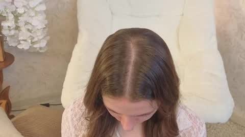 Snapshot of cel1ne_secret chatting on October 5, 2025, 5:39 am Josie Manesi online show from October 5, 2025, 5:39 am