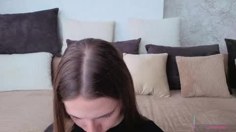 Snapshot of cel1ne_secret chatting on May 4, 2026, 6:20 am Josie Manesi online show from May 4, 2026, 6:20 am