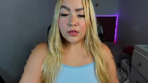 Snapshot of celeste__sweetx chatting on May 8, 2026, 6:35 pm Celeste Sweet online show from May 8, 2026, 6:35 pm