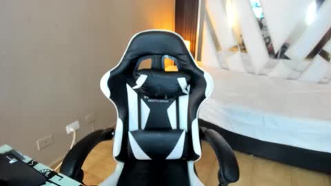 SARA  online show from February 24, 2026, 6:39 pm