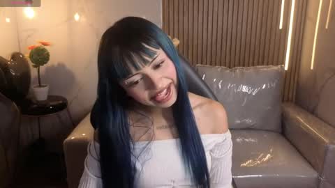 celeste_fioree online show from April 23, 2026, 8:22 pm