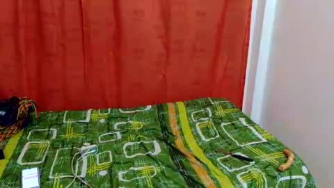 celeste_leon07 online show from May 6, 2026, 1:25 am