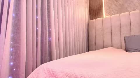 Snapshot of celeste_moonx chatting on January 8, 2026, 11:56 am Celeste online show from January 8, 2026, 11:56 am