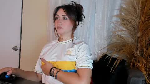 Snapshot of celeste_rodriguez_ chatting on July 8, 2026, 12:04 am online show from July 8, 2026, 12:04 am