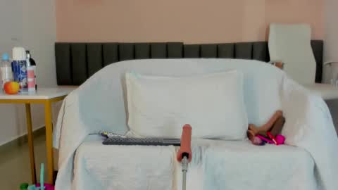 celeste_smmith_ online show from March 11, 2025, 4:10 am