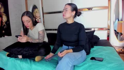 celeste_starsss online show from October 15, 2025, 9:37 pm