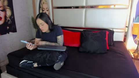 Snapshot of celeste_starsss chatting on May 18, 2026, 9:31 pm celeste_starsss online show from May 18, 2026, 9:31 pm