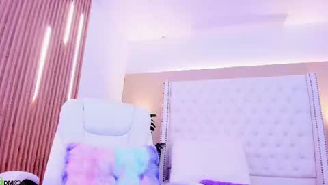 Snapshot of celeste_wayne chatting on July 16, 2026, 12:27 am Celeste Wayne online show from July 16, 2026, 12:27 am