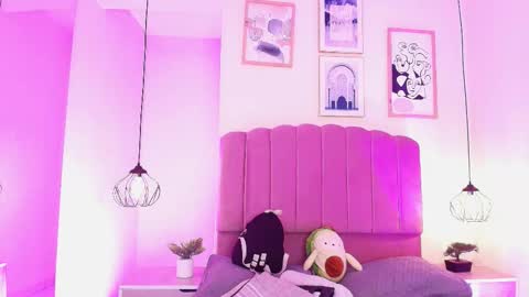 Snapshot of celestee15_ chatting on November 24, 2025, 11:43 am Celeste online show from November 24, 2025, 11:43 am