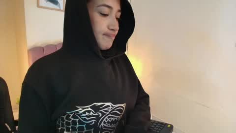 Snapshot of celestee15_ chatting on June 5, 2026, 11:16 am Celeste online show from June 5, 2026, 11:16 am