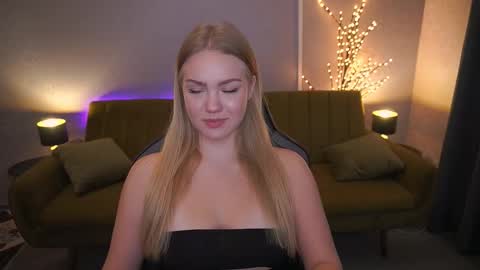 Snapshot of celestenoirr chatting on October 2, 2025, 6:42 am celestenoirr online show from October 2, 2025, 6:42 am