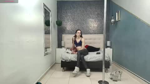 Snapshot of celestial_queen_ chatting on May 24, 2026, 10:53 am Celestial online show from May 24, 2026, 10:53 am
