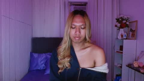 Snapshot of celestinalinaa chatting on November 17, 2025, 2:34 pm Celeste online show from November 17, 2025, 2:34 pm