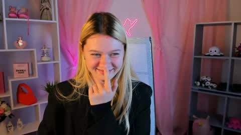 Snapshot of celestinemauriac chatting on May 14, 2026, 6:47 pm your cute kitty online show from May 14, 2026, 6:47 pm