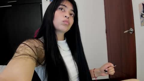 Snapshot of celestinepurple chatting on September 26, 2025, 5:39 pm Celestineeeeee online show from September 26, 2025, 5:39 pm