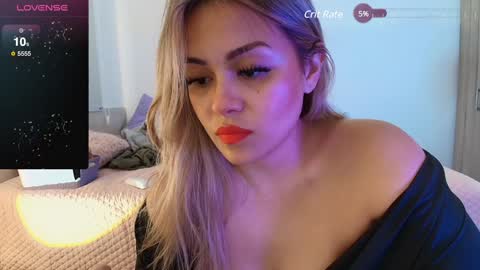 Snapshot of celiahenn chatting on January 28, 2025, 11:17 pm Celia online show from January 28, 2025, 11:17 pm