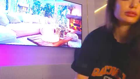 Aneli online show from December 21, 2025, 9:11 pm