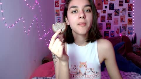 Snapshot of celine_dionn chatting on December 15, 2024, 11:45 am Celine online show from December 15, 2024, 11:45 am