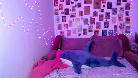 Snapshot of celine_dionn chatting on December 18, 2024, 2:17 pm Celine online show from December 18, 2024, 2:17 pm