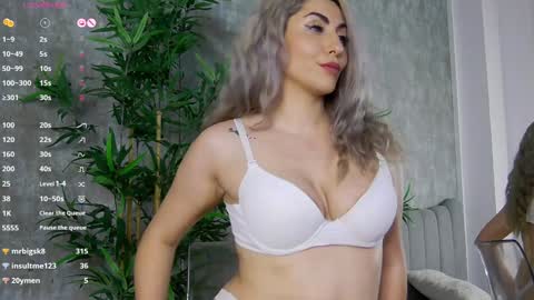 Snapshot of celinemeyerr chatting on February 5, 2025, 1:22 pm CelineMeyer online show from February 5, 2025, 1:22 pm