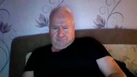 celli68 online show from January 19, 2025, 5:18 pm