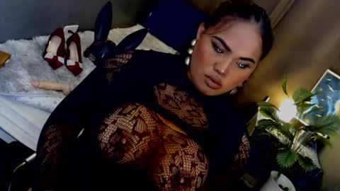 cellinekittcumerr online show from November 8, 2025, 3:23 pm