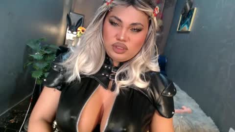 cellinekittcumerr online show from May 20, 2026, 9:32 pm