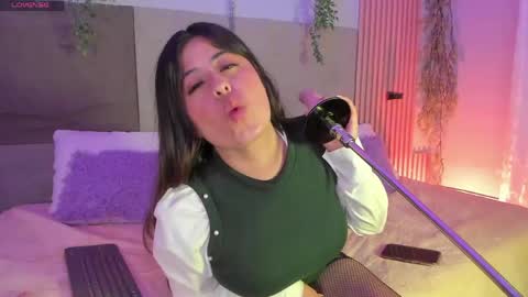 Snapshot of centaurigirls chatting on May 23, 2026, 4:11 pm Hello guys my name is Sofi and Lizzie and Vanessa online show from May 23, 2026, 4:11 pm