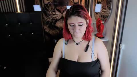 Snapshot of cerecita_02 chatting on May 9, 2026, 1:44 am Cerecita online show from May 9, 2026, 1:44 am