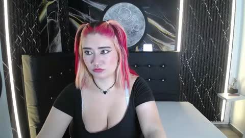 Snapshot of cerecita_02 chatting on May 21, 2026, 11:23 pm Cerecita online show from May 21, 2026, 11:23 pm