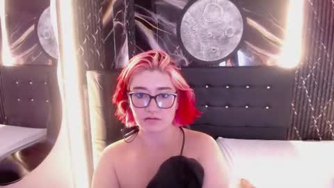 Snapshot of cerecita_02 chatting on July 9, 2026, 11:25 am Cerecita online show from July 9, 2026, 11:25 am