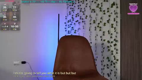 Snapshot of cerecitaqueen chatting on June 17, 2026, 6:53 pm Cerecita online show from June 17, 2026, 6:53 pm