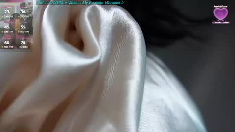 Snapshot of cerecitaqueen chatting on July 28, 2026, 7:39 pm Cerecita online show from July 28, 2026, 7:39 pm