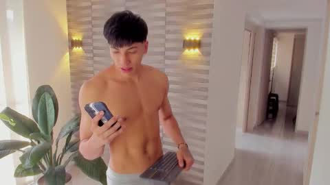 Snapshot of ceron_cb chatting on December 5, 2025, 7:21 pm ceron cb online show from December 5, 2025, 7:21 pm