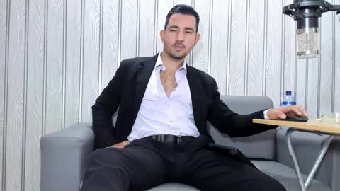 Cesar online show from November 15, 2025, 4:03 pm