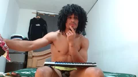 Snapshot of cesar_master_ chatting on November 7, 2025, 4:23 am cesar_master_ online show from November 7, 2025, 4:23 am