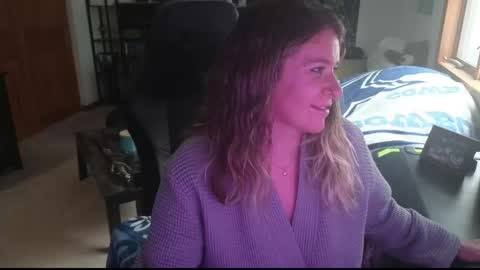 Marie online show from January 7, 2026, 3:47 pm